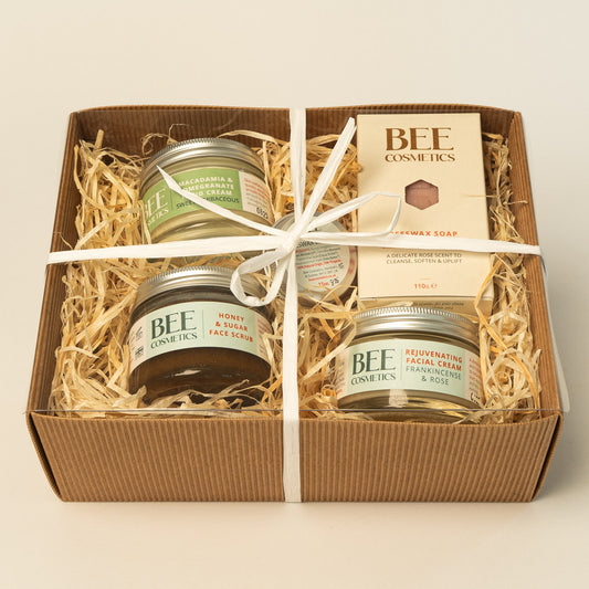 16th Wedding Anniversary – Wax Skincare Gift Set For Her